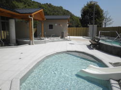 �Q�X�g���[��